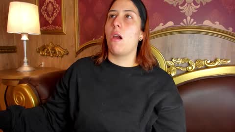 Snapshot of helenstanfordd chatting on December 22, 2025, 12:46 pm Helen or Hells online show from December 22, 2025, 12:46 pm