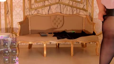 Snapshot of helenstanfordd chatting on January 13, 2026, 12:21 pm Helen or Hells online show from January 13, 2026, 12:21 pm