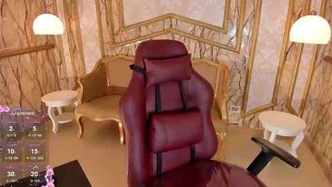 Snapshot of helenstanfordd chatting on January 15, 2026, 11:59 am Helen or Hells online show from January 15, 2026, 11:59 am