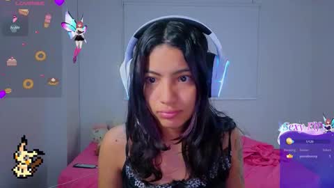 Helia Transfem and Amy online show from January 18, 2026, 9:24 am