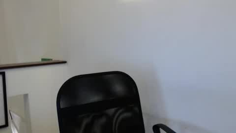 Snapshot of hell_boy66 chatting on February 4, 2026, 11:53 pm Eros online show from February 4, 2026, 11:53 pm