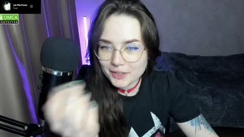 Red online show from December 23, 2024, 5:43 pm