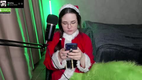 Red online show from December 24, 2024, 9:00 pm