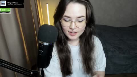 Red online show from January 12, 2025, 6:49 pm