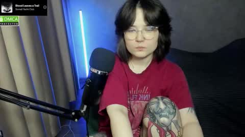 Red online show from December 15, 2025, 6:45 pm