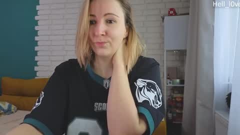 Anastasiia  online show from May 6, 2026, 1:25 am