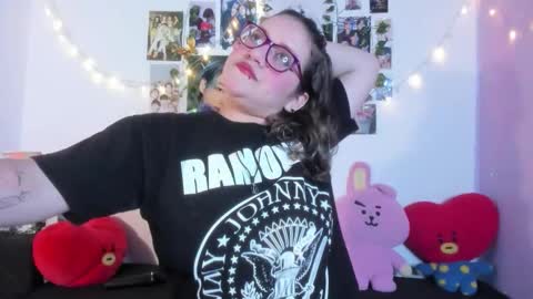 Snapshot of hellen21rose chatting on November 8, 2025, 6:13 am hellen online show from November 8, 2025, 6:13 am