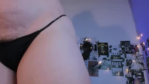 Snapshot of hellen21rose chatting on February 24, 2026, 4:43 am hellen online show from February 24, 2026, 4:43 am