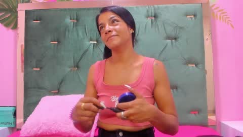 Hellen  online show from January 16, 2025, 1:25 pm