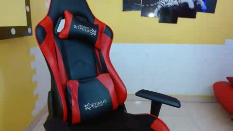 Snapshot of hellen_queensex chatting on March 1, 2025, 6:32 pm hellen_queensex online show from March 1, 2025, 6:32 pm