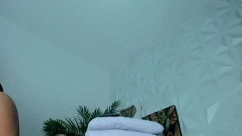 Snapshot of hellen_sky_ chatting on November 14, 2025, 7:23 pm hellen online show from November 14, 2025, 7:23 pm