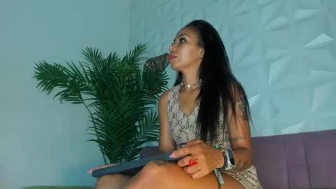 Snapshot of hellen_sky_ chatting on January 7, 2026, 11:40 pm hellen online show from January 7, 2026, 11:40 pm