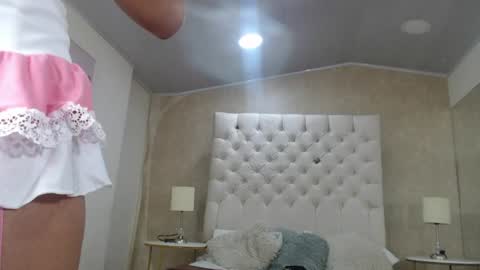 Hellen online show from June 22, 2026, 8:39 pm