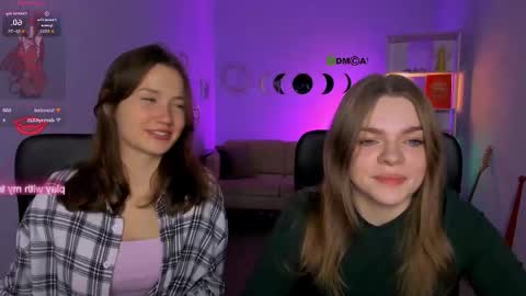 Helli online show from December 22, 2025, 8:17 pm