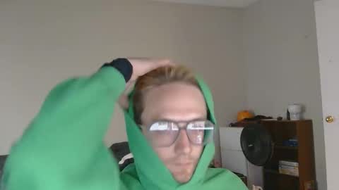 hello672919 online show from April 28, 2026, 6:57 pm