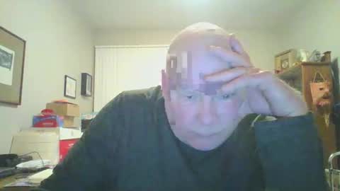 helloforfun111 online show from April 12, 2026, 10:20 am