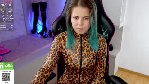 Snapshot of hellokittyalice chatting on February 5, 2025, 8:25 pm Alice online show from February 5, 2025, 8:25 pm