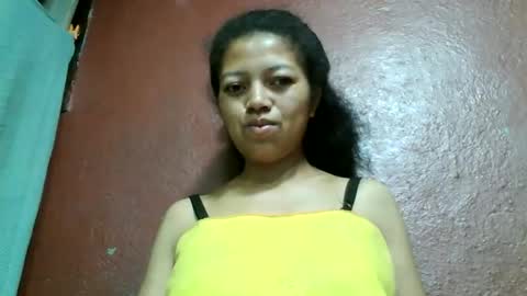 Snapshot of henitsaldy chatting on March 16, 2026, 2:28 am henitsaldy online show from March 16, 2026, 2:28 am