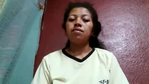 Snapshot of henitsaldy chatting on March 25, 2026, 7:36 am henitsaldy online show from March 25, 2026, 7:36 am