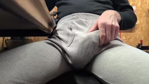 Snapshot of henkietien chatting on January 18, 2025, 11:32 am henkietien online show from January 18, 2025, 11:32 am