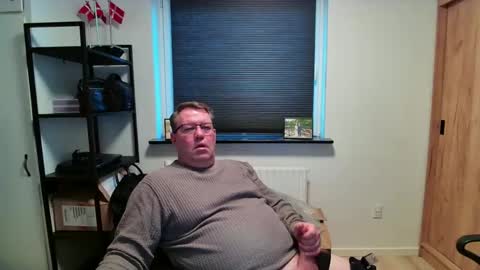 henrikrp1971 online show from February 25, 2026, 3:21 pm