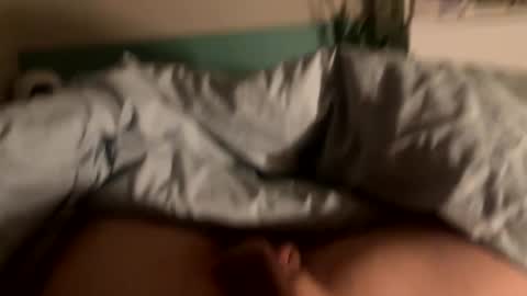 henry0043 online show from April 17, 2026, 1:25 pm