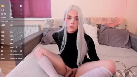 Eva online show from September 21, 2025, 12:18 pm