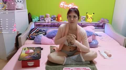 HeraLuna  online show from October 30, 2025, 9:37 pm