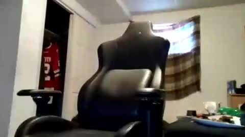 Snapshot of hereforbootyyy chatting on January 6, 2025, 1:52 pm Hereforbootyyyy online show from January 6, 2025, 1:52 pm