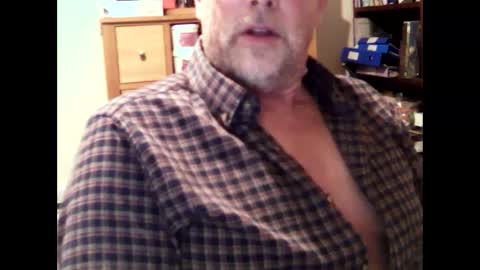 Snapshot of hereford66 chatting on February 19, 2025, 9:17 am hereford66 online show from February 19, 2025, 9:17 am