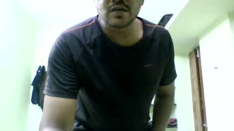 hergentletoy online show from April 2, 2026, 3:09 pm