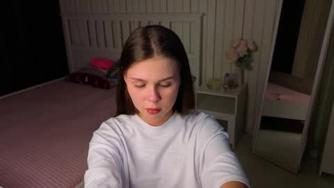 Snapshot of herminasouth chatting on March 27, 2026, 7:35 pm Nicole online show from March 27, 2026, 7:35 pm