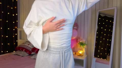 Snapshot of herminasouth chatting on April 7, 2026, 8:42 pm Nicole online show from April 7, 2026, 8:42 pm