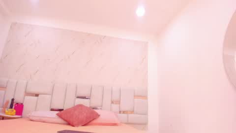 Snapshot of hermione_brown chatting on April 1, 2026, 4:48 pm hermione_brown online show from April 1, 2026, 4:48 pm
