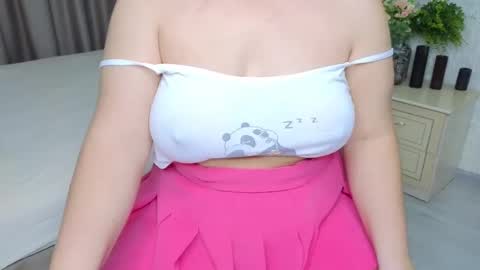 Snapshot of heroine_of_your_life chatting on February 6, 2026, 7:02 am Maryana online show from February 6, 2026, 7:02 am