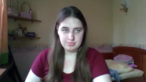 hess_luna_ online show from November 15, 2025, 10:12 am