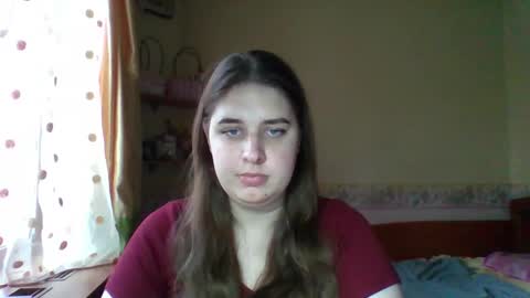 hess_luna_ online show from November 28, 2025, 10:07 am