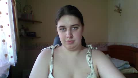 hess_luna_ online show from March 24, 2026, 9:47 am