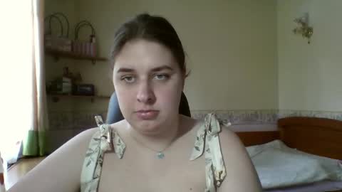 Snapshot of hess_luna_ chatting on April 29, 2026, 9:02 am hess_luna_ online show from April 29, 2026, 9:02 am