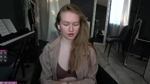 Snapshot of hetaerart chatting on June 22, 2026, 6:27 pm Sasha online show from June 22, 2026, 6:27 pm