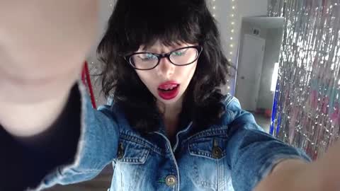 salem online show from February 9, 2026, 3:32 am