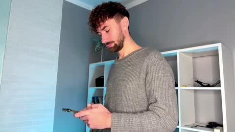 Arnold online show from December 31, 2024, 3:09 pm