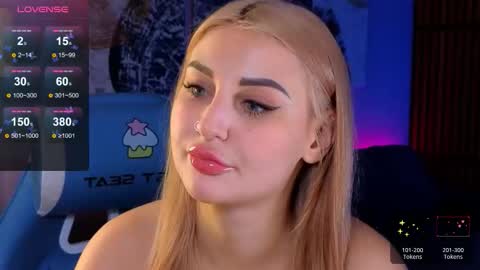 Snapshot of hey_cassie chatting on October 30, 2025, 4:08 pm hey_cassie online show from October 30, 2025, 4:08 pm