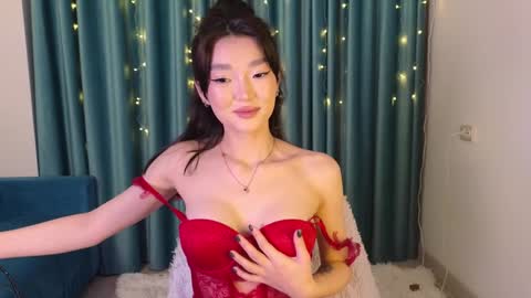 Snapshot of hey_herbal chatting on January 21, 2025, 2:48 pm Audrey online show from January 21, 2025, 2:48 pm