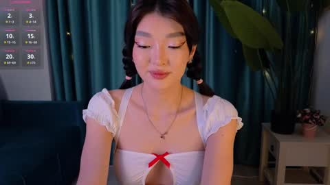 Snapshot of hey_herbal chatting on January 25, 2025, 3:20 pm Audrey online show from January 25, 2025, 3:20 pm