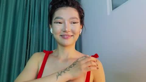Snapshot of hey_herbal chatting on September 28, 2025, 2:55 pm Audrey online show from September 28, 2025, 2:55 pm