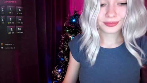 Snapshot of hey_nora_ chatting on February 4, 2025, 11:49 pm  Nora  online show from February 4, 2025, 11:49 pm