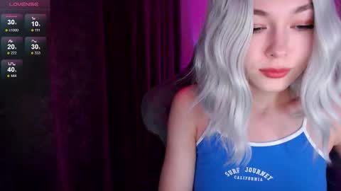 Snapshot of hey_nora_ chatting on October 12, 2025, 7:46 pm  Nora  online show from October 12, 2025, 7:46 pm