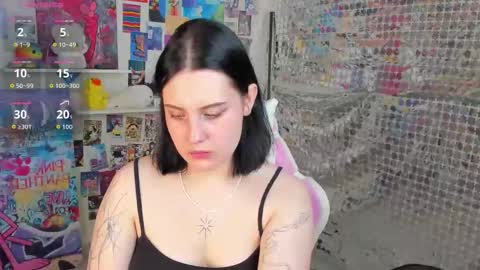 Tessa online show from November 25, 2025, 11:10 am