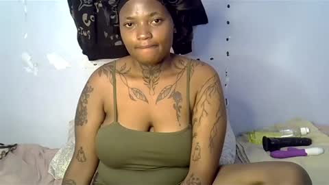 heyybanan online show from February 4, 2025, 6:49 pm